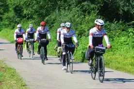 最美的风景在路上——伴行沈阳骑友本溪腰堡东山桦皮峪双龙瀑布游图片