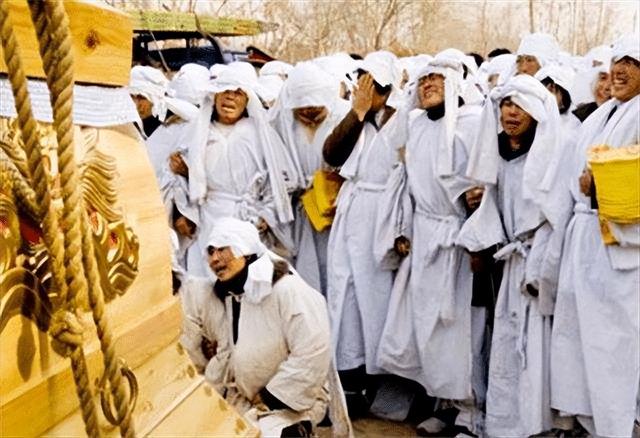 ũ���������ѩѹ�ˣ��س����ˣ�������飬��������ɶ��˼