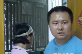 相亲15天闪婚,婚后生下3胞胎,才发现丈夫是智障，婆婆：怕媳妇跑图片