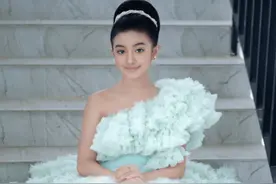 柬埔寨最美公主：7岁会五国语言，却因绝色容颜，沦为赚钱工具图片