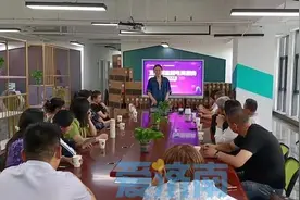 轻创业的又一个风口：直播电商“全托管”，你“AI”了吗？图片