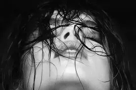 家庭情感故事图片