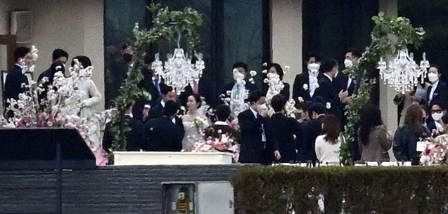 一天内8个瓜！两对cp结婚、两位去世，人类的悲喜并不相通
