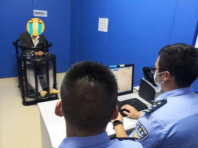 北京一女子遭歹徒劫色，全程不反抗，反而还主动帮男子带上安全套