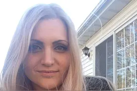 美国女子用人脸识别搜自己的照片，意外看到她最想遗忘的黑暗经历图片