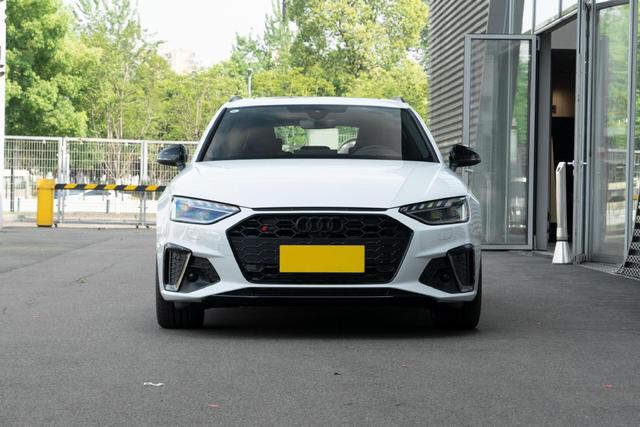 适合年轻人的旅行车！纯进口配V6动力，4秒级破百，实拍奥迪S4