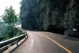 国内首条“翻车公路”，27公里长下坡，去云南的小心点图片