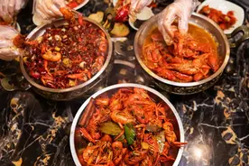 无虾不夏！情话少说一点，小龙虾多来一点......图片