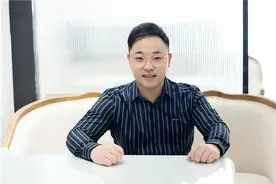 陈昂在诗歌中这样说图片