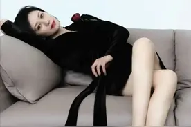 当年的婷美女孩，如今人到中年依然挺美图片