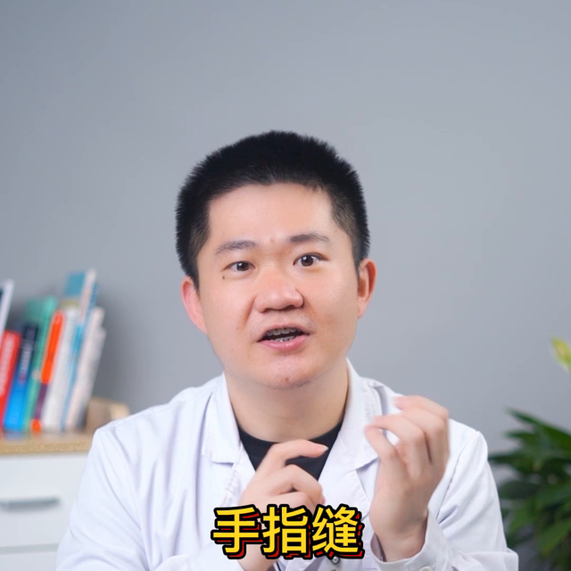 疥疮感染后的皮肤会出现哪些症状？疥疮的症状有哪些？什么...
