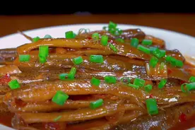 男人不想老得快，万万别省钱，这3种食物可劲吃，身体强壮有干劲图片