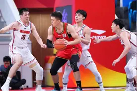 广东vs深圳：周鹏战旧主，杜锋力保第二，赵睿复出，期待胡明轩！图片