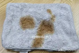 毛巾不管多脏多黄，往水里撒一把，搓一搓立马洁净如新，太实用了图片