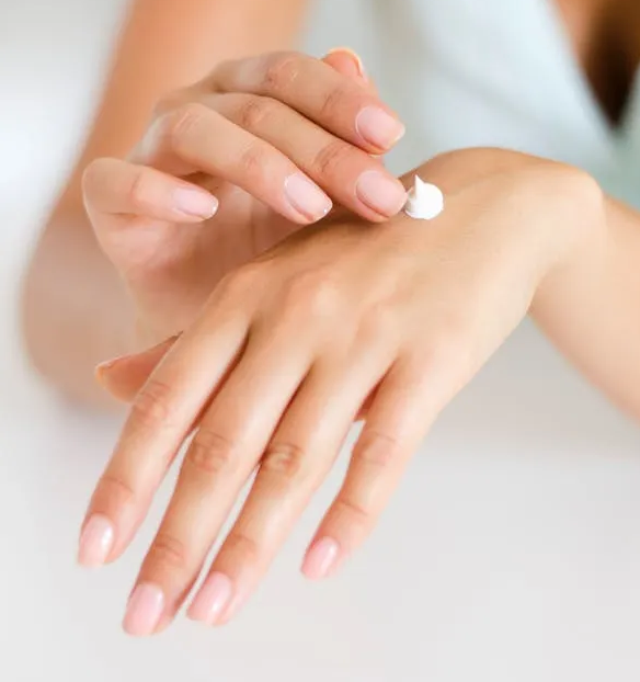 为什么光滑的皮肤会突然变鸡皮肤