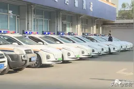 出租车异地营运，查扣！图片