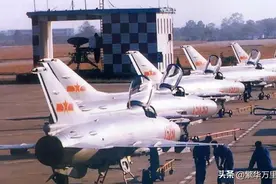 艰难的90年代，与台湾省空军相比，解放军空军的实力如何？图片