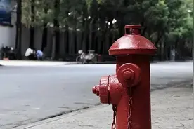 上海一小区水费账单高达132万！到底怎么用掉的？该谁付？图片