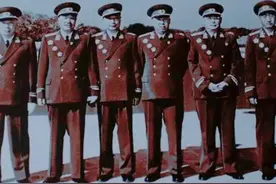 1959年，六大元帅着军装合影，虎虎生威，彰显出军人的威武霸气图片