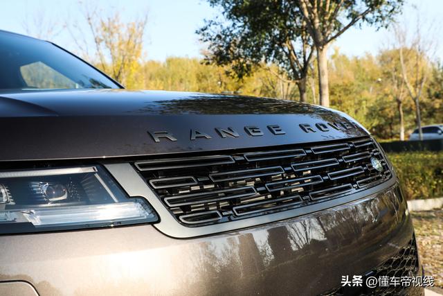 新车｜百万级SUV还能怎样平衡动感和舒适？试驾全新揽胜运动版