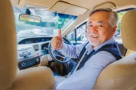 为什么全封闭式低速电动四轮车越来越受欢迎？图片