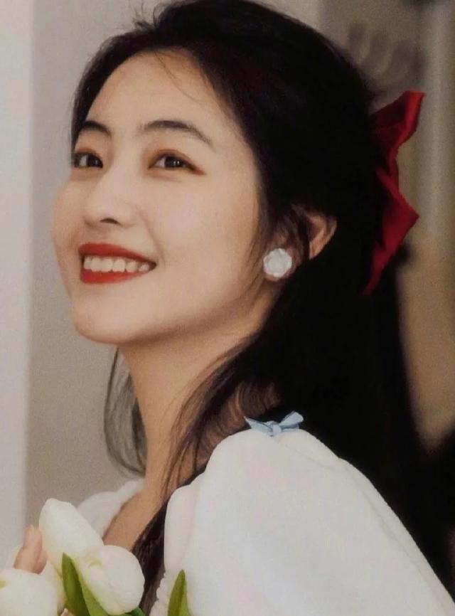 吊打韩国化妆术！中国女生这样化妆也太美了