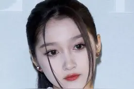 关晓彤巴黎时装周生图引热议，网友直言：丢人丢到国外去了！图片