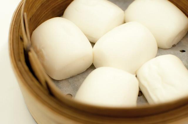 58岁男子，每天光吃菜不吃米饭，半年后身体状况怎么样了