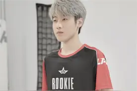 最年轻的纯00后全华班，TES五人一起改名成“神”，有两个上单？图片