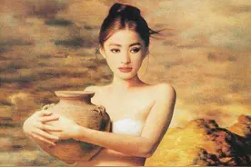 因为太美被盗版千万次！谢楚余《抱陶女》作品赏析图片