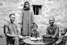 晚清时期地主的真实生活，跟电视上演的差很多，每顿只有2个菜图片