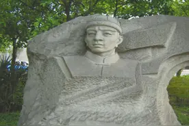 我国近代出生于四川的名人伟人简介（一）图片