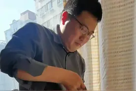 2022年4月2日，晴，微风不燥！上海徐家汇的街道仍然是空荡荡的，可谓百年一遇！虽然伤口还很疼，但是为了把床铺留给排队的人，我们决定明天上午出院了，120的车打爆了都还没约到，最近诸多不便，估计这辈子都难以忘记，天佑华夏！……#上海@魔都创一代杨哥日常号 视频封面