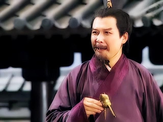 同样是《三国演义》，央视版和新版放在一起观看，可谓天差地别