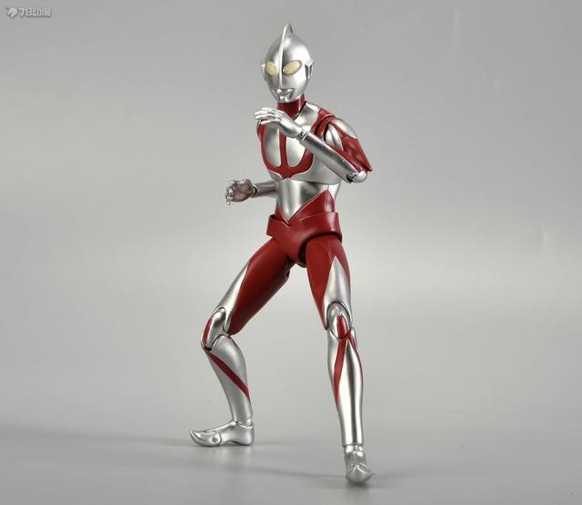 78官测：THREE ZERO FIGZERO系列 新·奥特曼