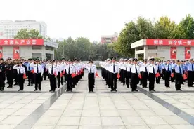 什么级别的警察才可以穿上“白衬衫”图片