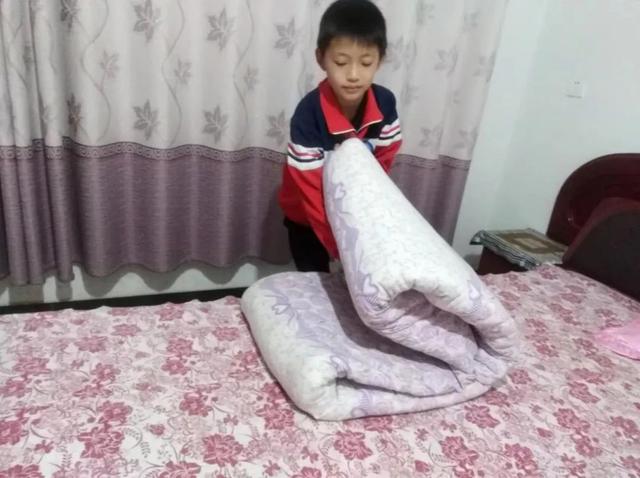 ԱǣһͶСѧȶӿչһͶڡϵлʵ