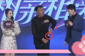 老年相亲节目有多硬核？气质直接从兜里掏出来了图片