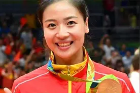 她是中国女排禁欲系美女,曾是亚洲最美二传,老公被多位女队友喜欢图片