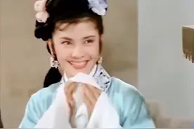 揭秘《三笑》幕后故事 严凤英因何错过唐伯虎？配唱演员仅得100元图片