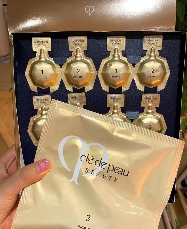 sk2面膜（全球超火的4款补水面膜）