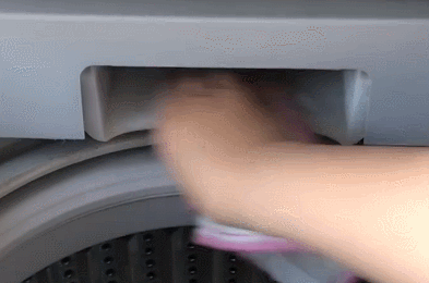 家里波轮洗衣机用2年异味大！跟保洁阿姨学一招，清洁效果确实棒