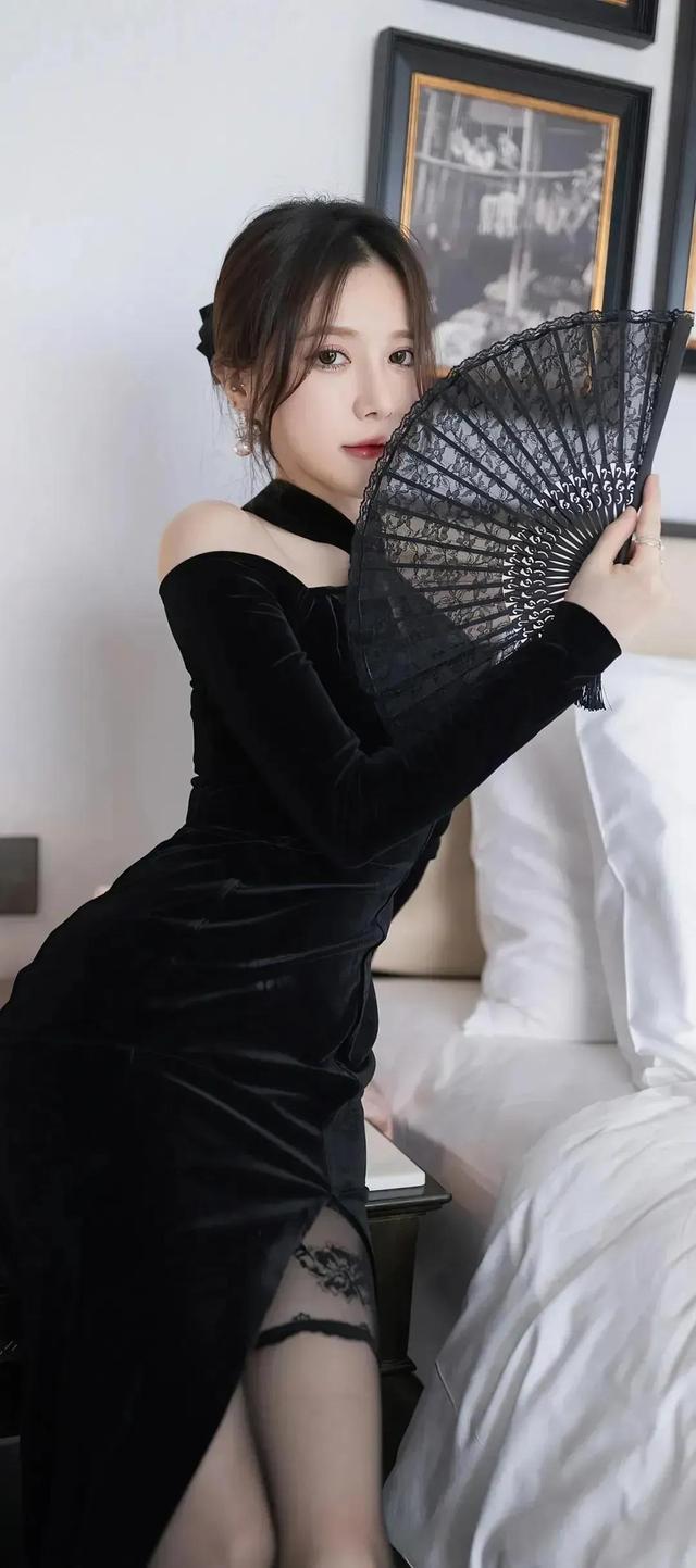 美女真写