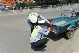 三轮车迎“一车一码”新规，可以不考驾照，上路有保障图片