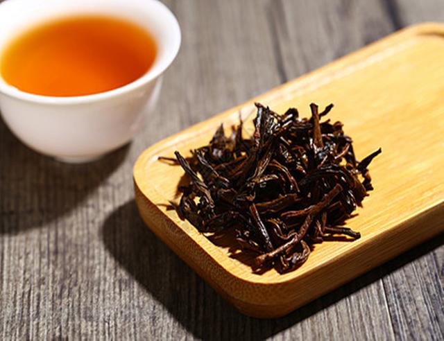 千万别小瞧了天天喝的茶，所有的树叶都能制茶吗？茶叶树叶的区别