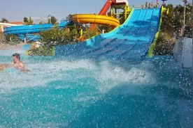 游客被吸入排水口不幸身亡，排水口吸力有多大？提醒！！图片