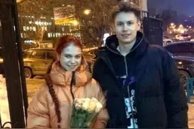 花滑运动员特鲁索娃疑似恋情曝光？男子相貌英俊，两人举止甜蜜图片