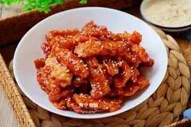 教你糖醋里脊的家常做法，步骤详细一学就会，酸甜适口下酒又下饭图片