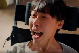 任素汐：台上秀演技，台下闹绯闻，演技和私德哪个更重要？图片