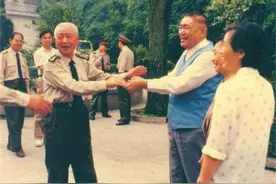 1986年，尤太忠看过总政下发的剧本后决定不演，邓小平拍板：同意图片